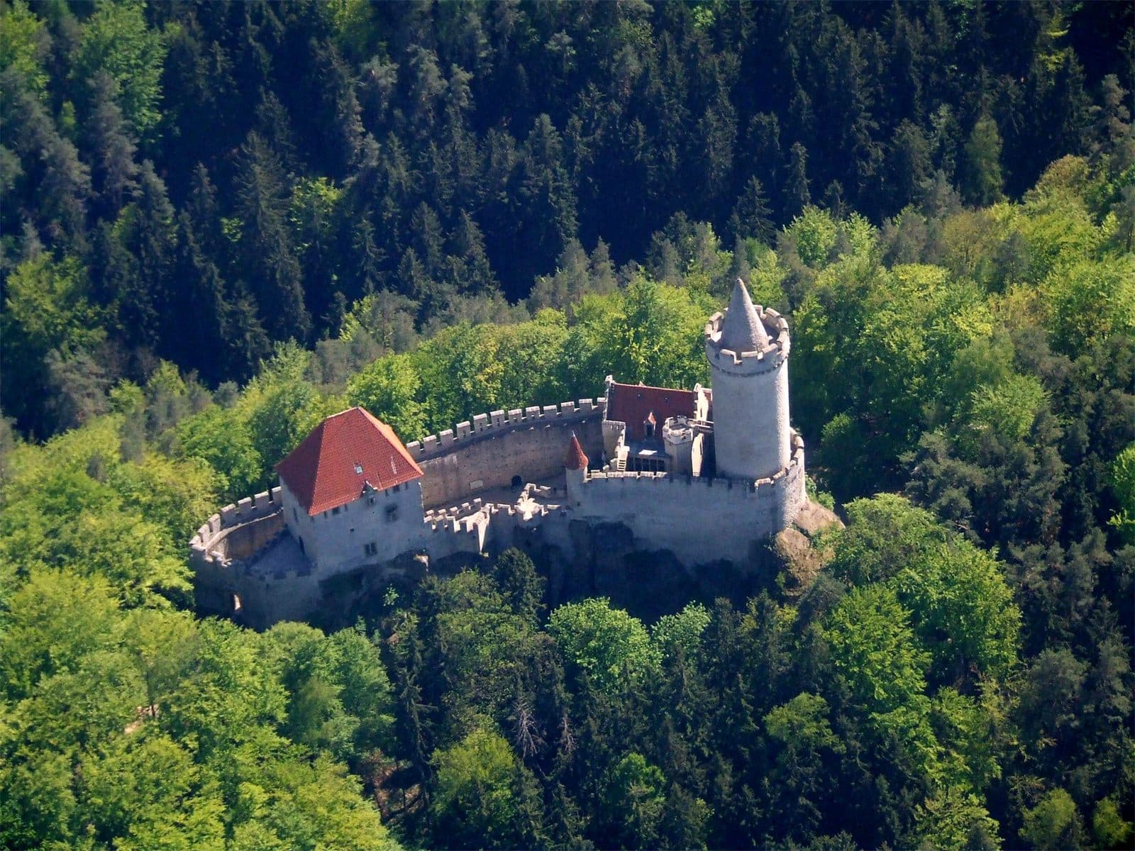 Kokořín Castle & Rocks