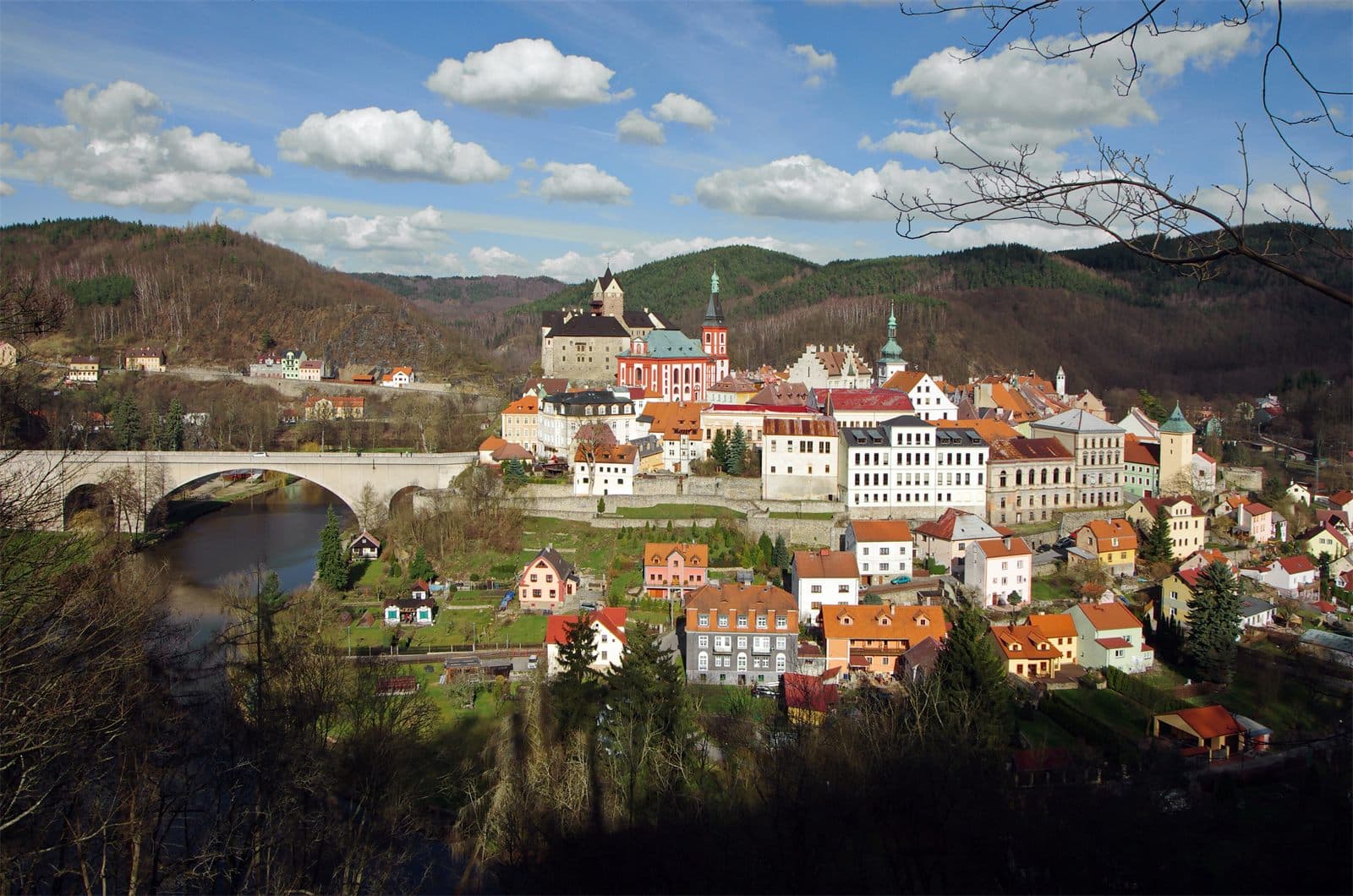 Loket Castle & Town