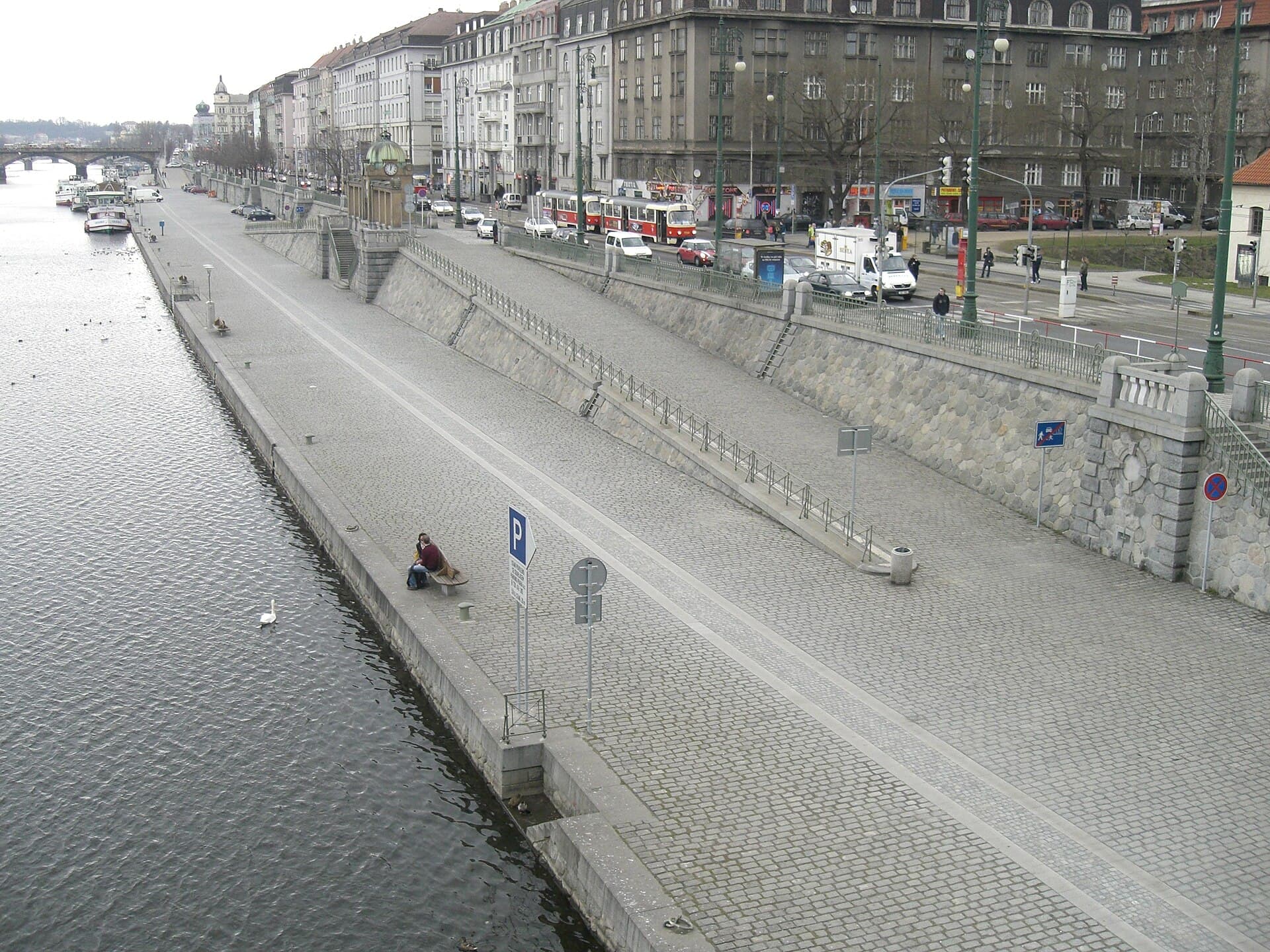 Náplavka Riverfront